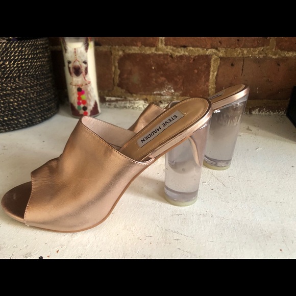 Steve Madden lucite heel/ rose gold metallic mules - Picture 4 of 4